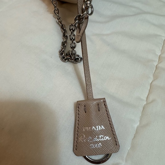 Prada Re-edition Nylon Crossbody bag, 2020, Desert beige color - Picture 6 of 13